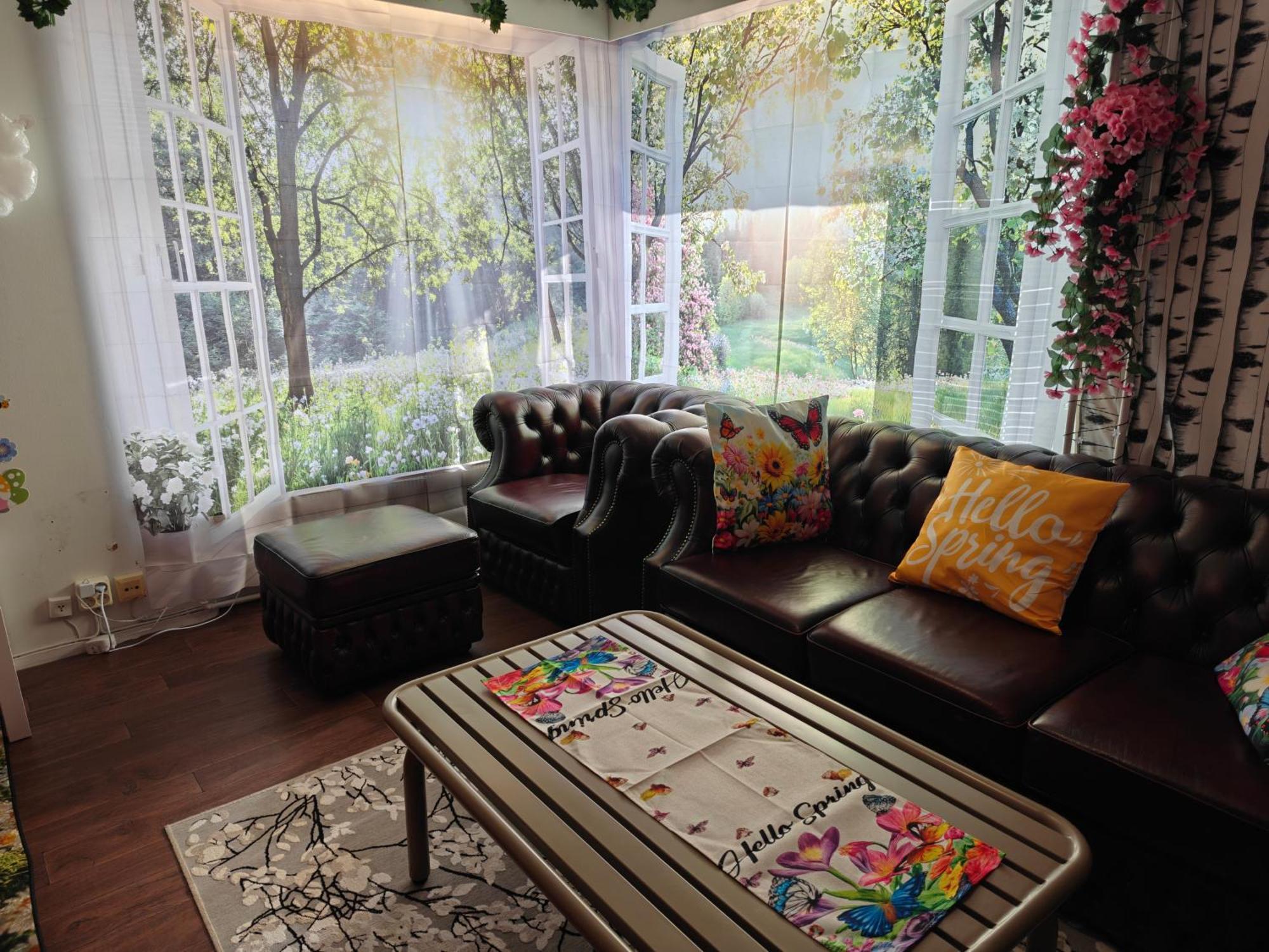 Relax & Recharge - A Unique Suite With A Touch Of Luxury - Hot Tub And Sauna Inspired Decor #Not A Real Sauna# Easy City Access - Direct Train 15 Min To City هلسنكي المظهر الخارجي الصورة